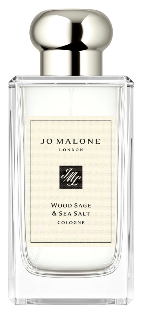 En tydlig glasdoftflaska med metallkapsyl, märkt Jo Malone Wood Sage & Sea Salt Cologne.