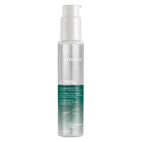 Eine weiße Flasche mit Pumpfunktion und grünem Etikett. Sie heißt Joico JOIFULL, ein Volumen-Spray für Haare.