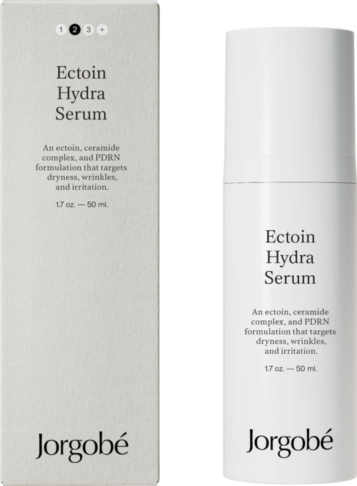 Een witte fles en doos met Jorgobé Ectoin Hydra Serum, een huidverzorgingsproduct voor droogheid en irritatie.