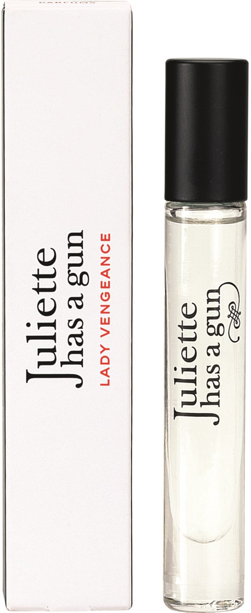 Een parfum rollerball met witte verpakking en zwarte dop, gelabeld "Juliette Has a Gun Lady Vengeance."