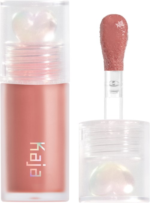 Roze lipgloss met doorzichtige cap en applicator. De applicator heeft roze glans en de gloss zit in een tube.