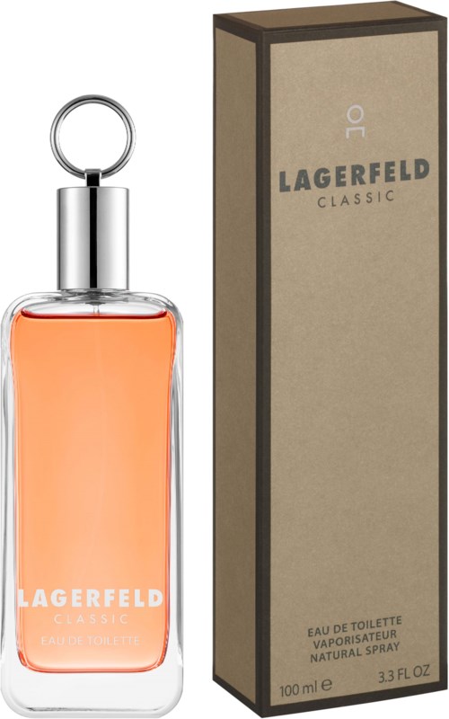 Ein Parfümflasche mit orangefarbiger Flüssigkeit und einem Metallringverschluss, neben einem beige Kasten mit Lagerfeld Classic.