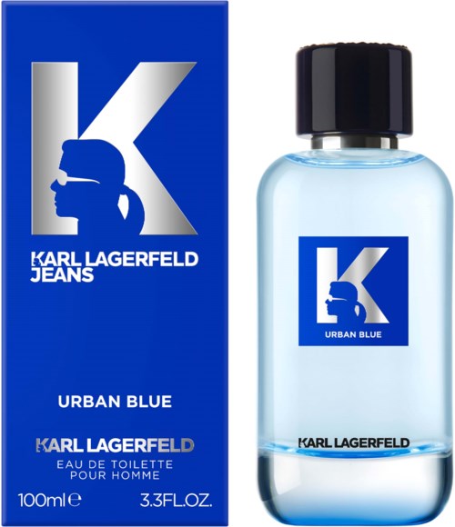 Karl Lagerfeld Urban Blue -hajuvesipullo ja sen rasia, molemmat sinisellä ja valkoisella logolla. Pullo on mustakantinen.