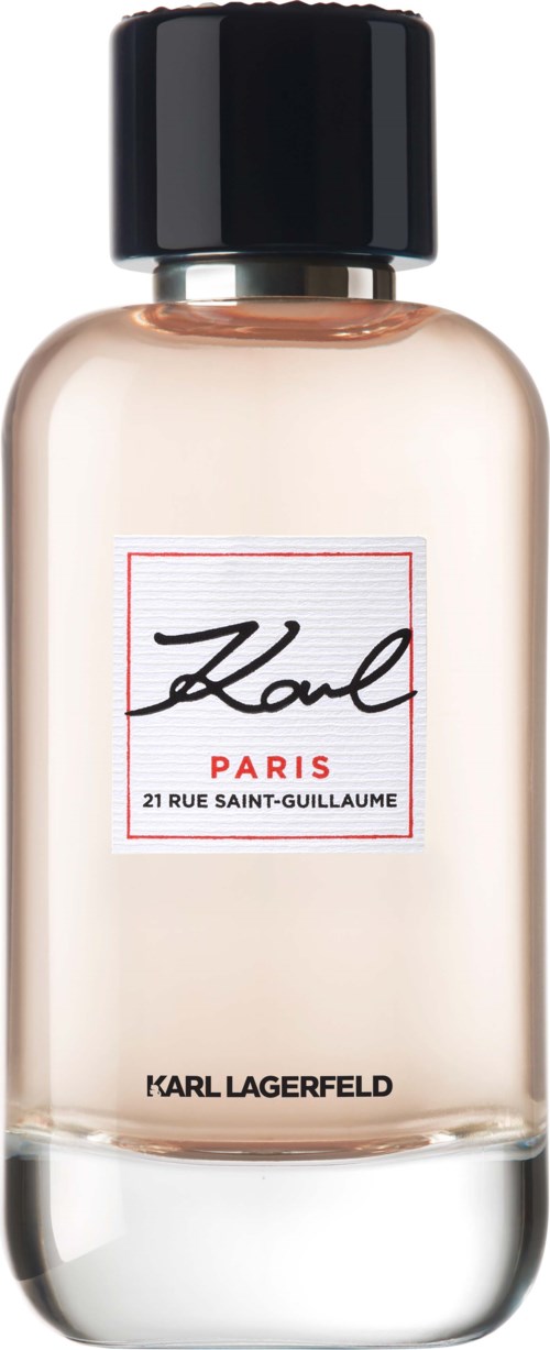 Ein Parfümflasche mit der Aufschrift 'Karl Paris' von Karl Lagerfeld, mit schwarzem Deckel und rosafarbener Flüssigkeit.