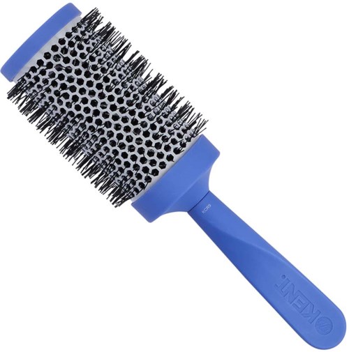 Eine blaue Haarbürste mit schwarzen Borsten und rundem Shape. Sie hat einen langen Griff.