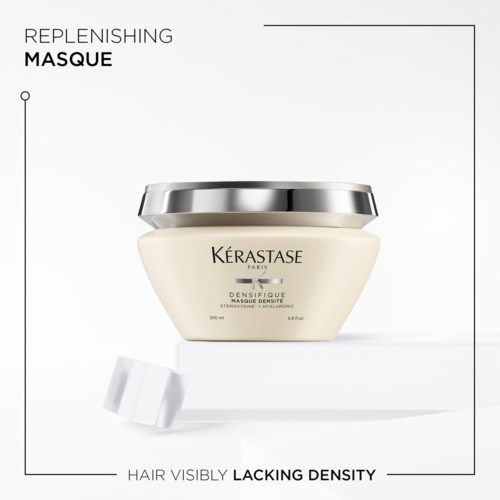 Een potje Kerastase haarmasker met een kleine applicator op een witte ondergrond. Tekst benadrukt het doel voor dun, levenloos haar.