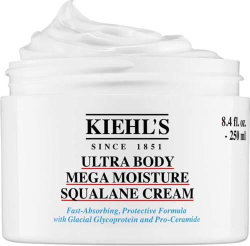Ein weißer Behälter mit Kiehl's Ultra Body Mega Moisture Squalane Cream, luftige Textur und Produktdetails.