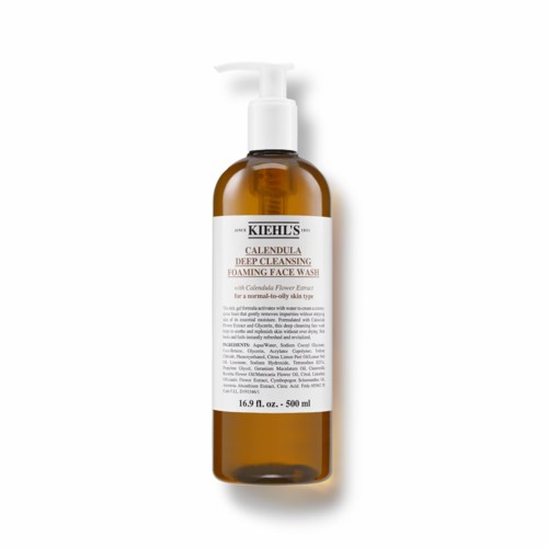 Eine braune Flasche mit weißem Pumpkopf, enthält Kiehl's Calendula Deep Cleansing Foaming Face Wash.