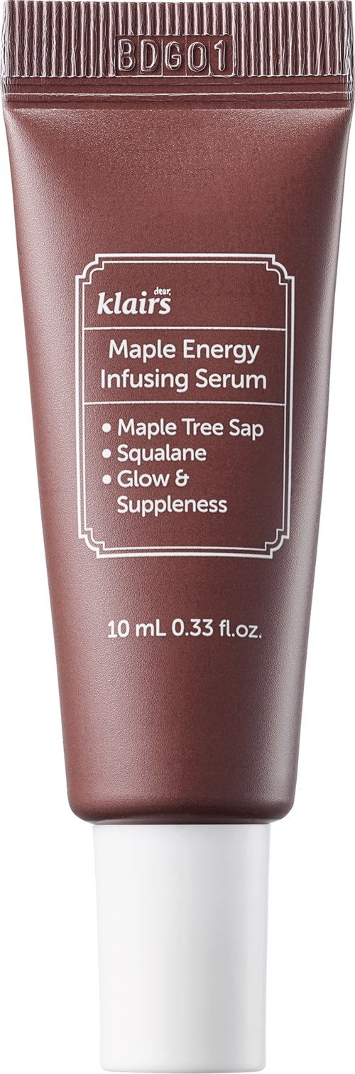 Een bruingele tube met witte dop. Bevat Klairs Maple Energy Infusing Serum met ingrediënten zoals esdoornsap en squalane.