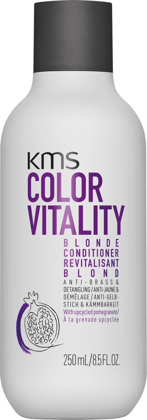 Een witte fles met een zwarte dop, label "KMS Color Vitality Blonde Conditioner," met paarse tekst en een afbeelding van een granaatappel.