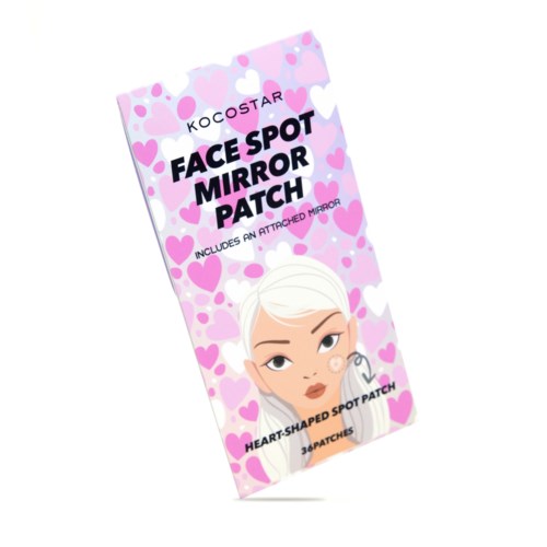 Roze verpakking met witte hartjes. Toont een getekend gezicht met één oog dicht en een spiegel. Tekst vermeldt gezichtsvlek spiegelpleister.