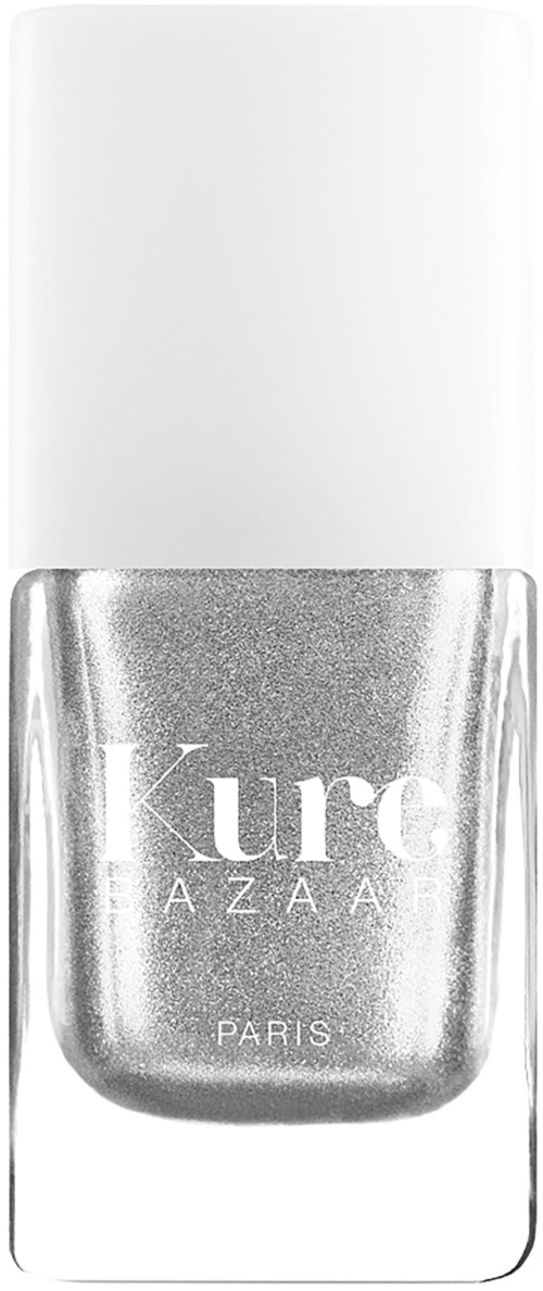 Eine silberne Nagellackflasche mit weißem Deckel, mit sichtbarem Text "Kure" und "PARIS".