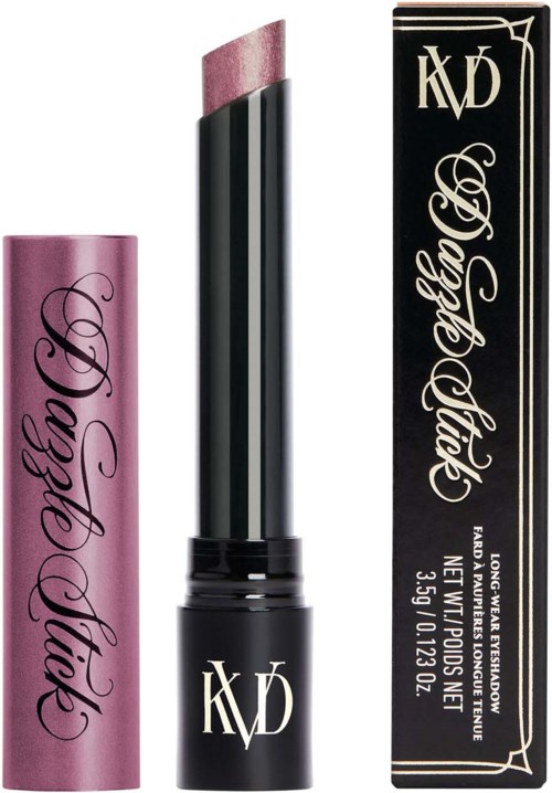 Läppstift i svart förpackning med rosa skugga, bredvid en rosa och svart förpackning.