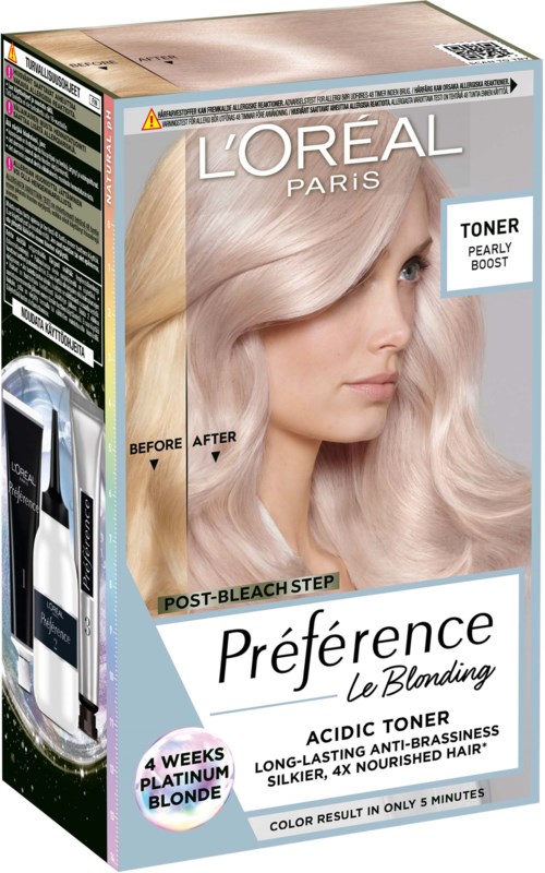 Een doos L'Oreal-toner voor blond haar met een vrouwelijk gezicht die voor en na haarbehandeling laat zien.