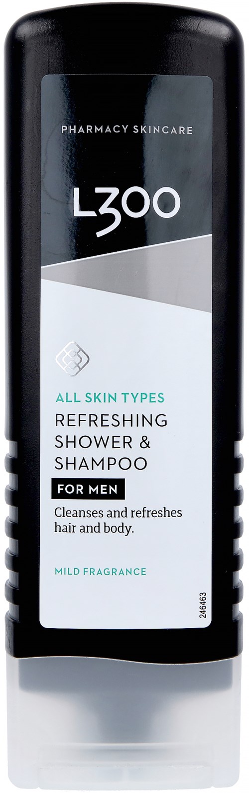 Eine schwarze Shampoo-Flasche mit weißem Etikett für Männer mit erfrischendem Dusch- und Shampoo, leichter Duft. Logo sagt L300.
