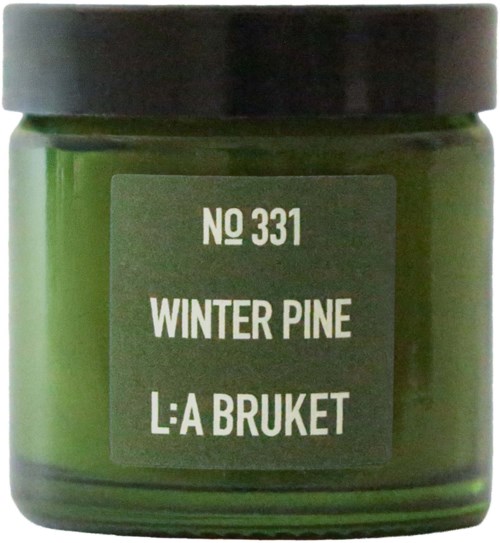 Vihreä kynttilä purkissa, merkintä Winter Pine No 331, L:A Bruket.