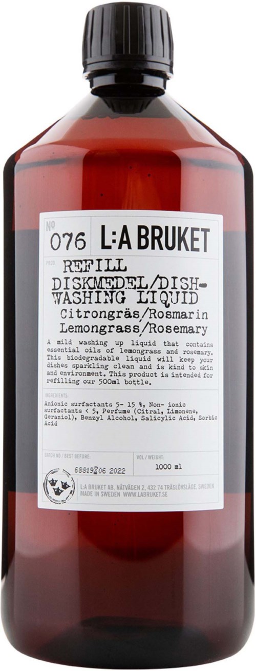Eine braune Flasche mit dem Label 'L: A Bruket', enthält eine Flüssigkeit mit Zitrone, Rosmarin und Zitronengraszutaten.