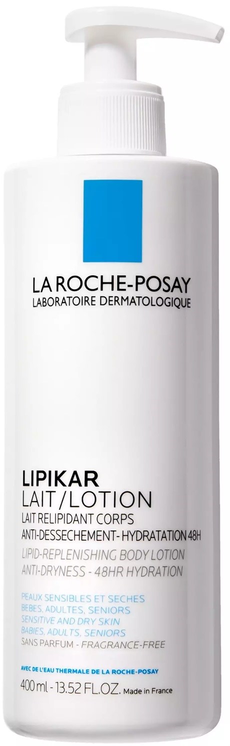 Een witte lotionfles met pomp, gelabeld La Roche-Posay Lipikar met blauwe en zwarte tekst.