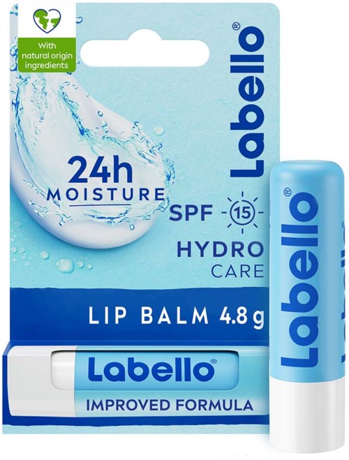 Lippenbalsem in een blauwe verpakking, Labello, biedt 24 uur vocht, SPF 15 en hydro verzorging.