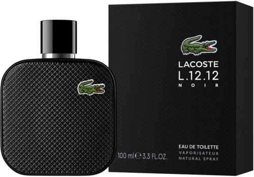 Een zwarte Lacoste-parfumbus met een getextureerde oppervlak en groen krokodillelog, naast een bijpassend doosje.