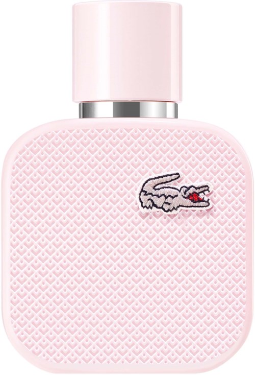 Een roze parfumfles met geruit patroon en krokodillologo op de voorkant.