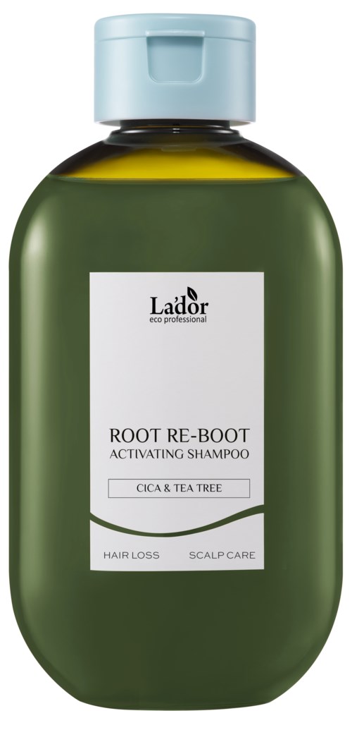 Groene fles met Lador Root Re-Boot shampoo, witte dop, label toont dat het voor haar en hoofdhuidverzorging is.