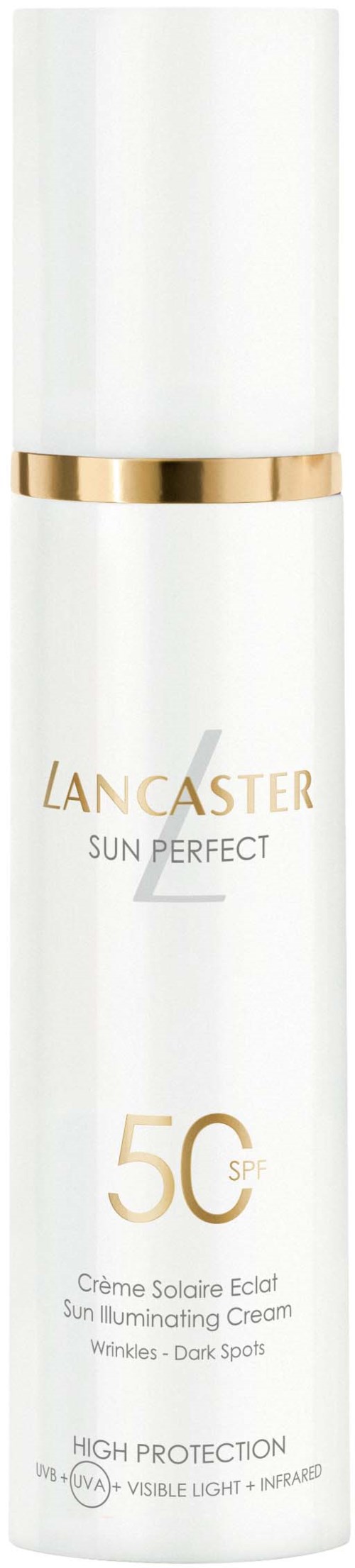 Een witte fles met gouden band en tekst, labelt Lancaster Sun Perfect SPF 50, een zonverlichtende crème.