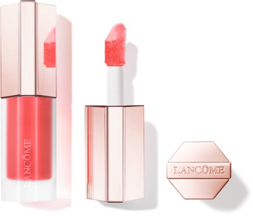 Lippenbalsem met roze verpakking, de applicator toont zachte roze lipgloss, en de merknaam Lanc e2me staat op de dop.
