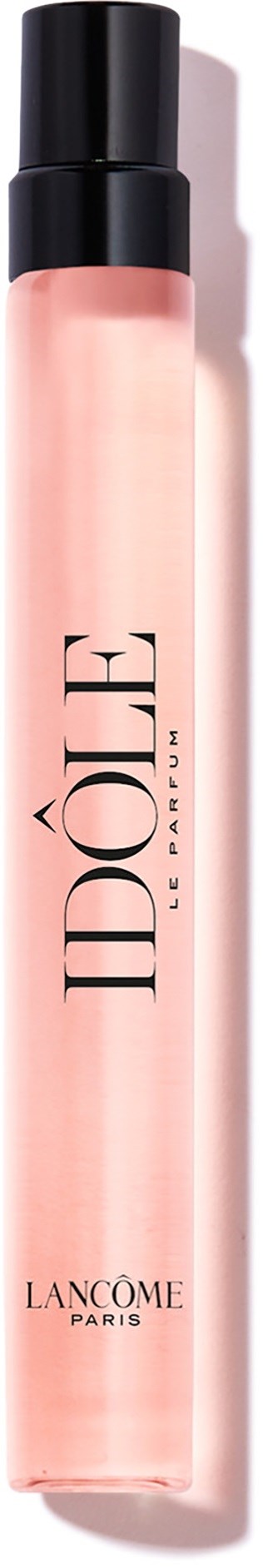 Een roze cilindervormige fles met een zwart deksel, gemarkeerd met 'IDÔLE' door Lancôme, staat rechtop tegen een zwarte achtergrond.