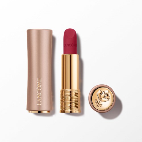 Ein rosa Lippenstift in einem goldfarbenen Gehäuse mit einem Rosen-Design auf dem Deckel.