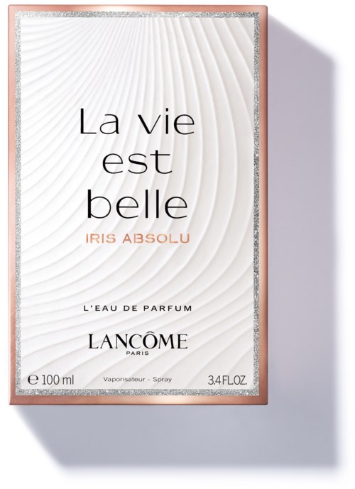 Een parfumdoos met elegante witte en roze ontwerp, met de naam La vie est belle van Lanc f8me.