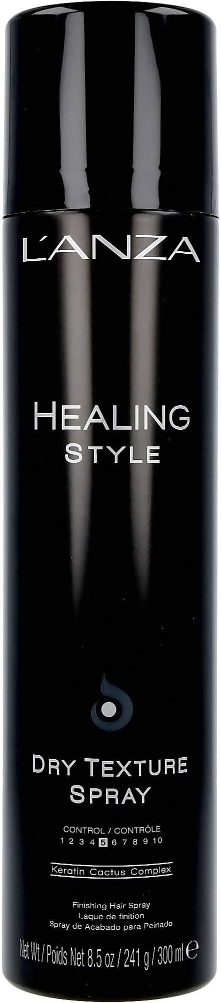 Een lange zwarte bus met witte tekst, gemerkt als Lanza Healing Style Dry Texture Spray, staat tegen een zwarte achtergrond.