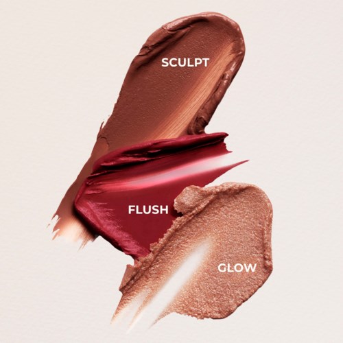 Kolme meikkilevikettä nimettyinä Sculpt, Flush ja Glow valkoisella taustalla.