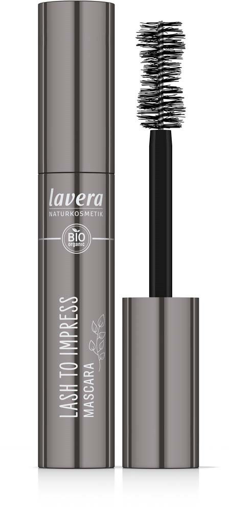Eine schwarze Wimperntusche mit silberner Kappe, beschriftet 'Lavera Lash to Impress Mascara' mit Applikator.