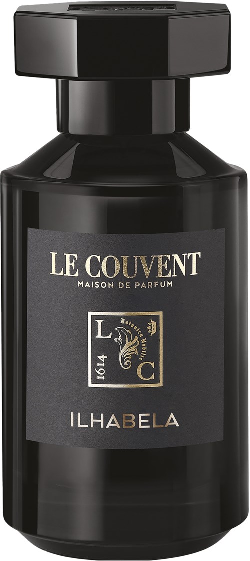 Een zwarte parfumfles met een label dat zegt 'LE COUVENT MAISON DE PARFUM ILHABELA' en een brede, platte dop.