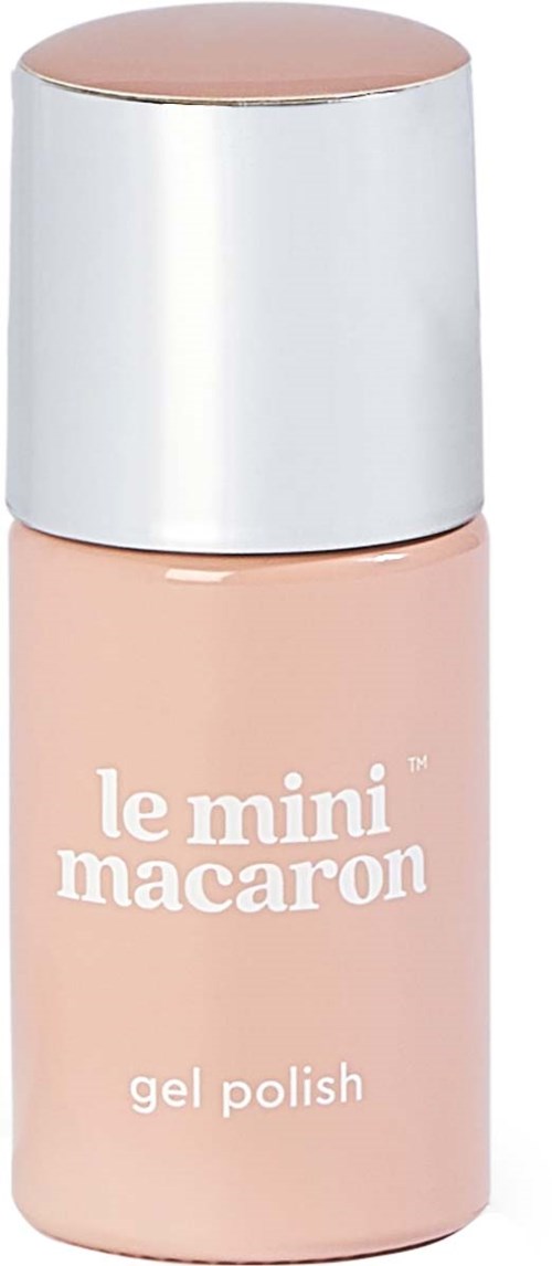 En liten, rosa flaska med gelnagellack med en silverlock, märkt "le mini macaron."