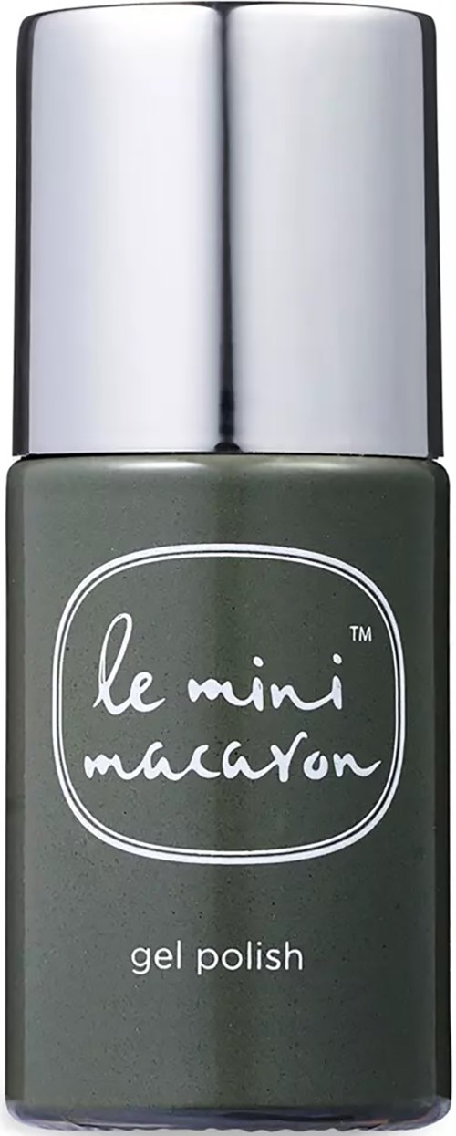 Grönaktigt gelnagellack i en flaska med silverlock, etikett säger 'le mini macaron gel polish.'