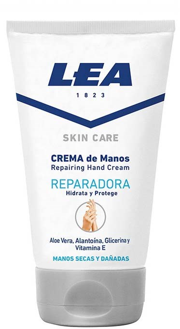 Eine weiße Tube Handcreme mit LEA-Logo, blauem und schwarzem Text für Hautpflege und Repair. Enthält Aloe Vera und Vitamin E.