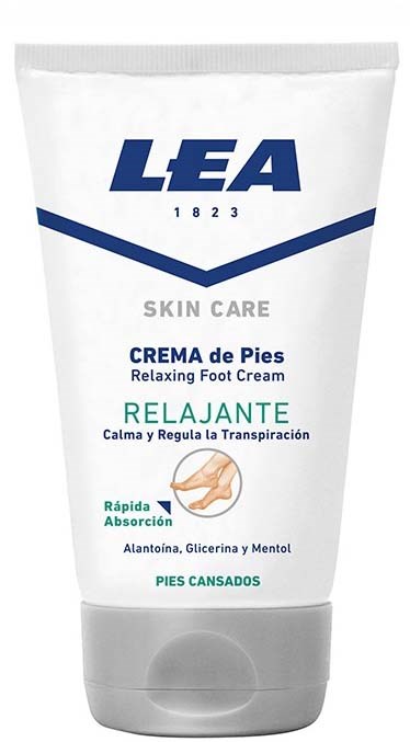 Fußcreme für müde Füße, die beruhigt und schnell aufgenommen wird. Enthält Aloe, Glycerin und Minze für lindernde Wirkung.