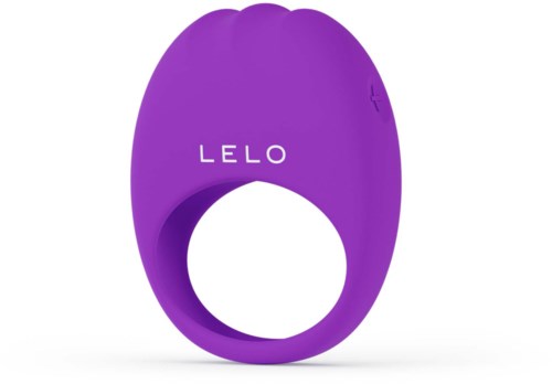 Lila Ring mit dem Wort 'LELO', glatte Oberfläche, einfaches und modernes Design.