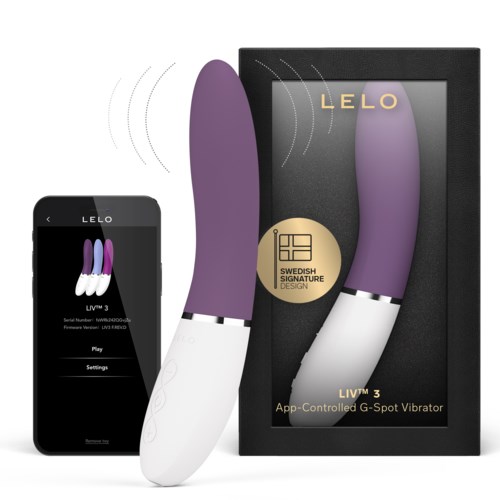 Ein lila und weißer Vibrator zusammen mit seiner Verpackung und einer Smartphone-App, die Fernbedienungsfunktionen zeigt.