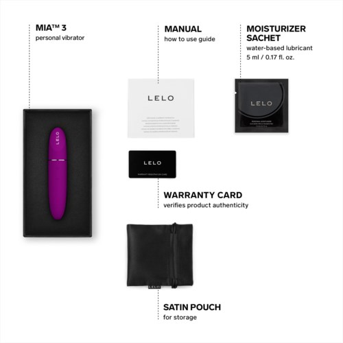 Lelo MIА™ 3 väräjän kanssa, mukana ohje, liukastusainepussi, takuukortti ja säilytyspussi, kaikki kuvassa violettina vibraattorina.