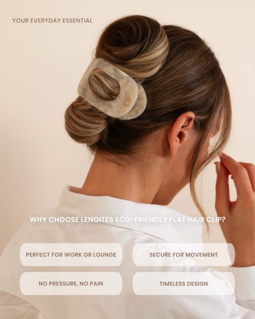 Een vrouw met gestyled haar gebruikt een milieuvriendelijke platte haarclip, die de voordelen voor comfort, stijl en beweging benadrukt.