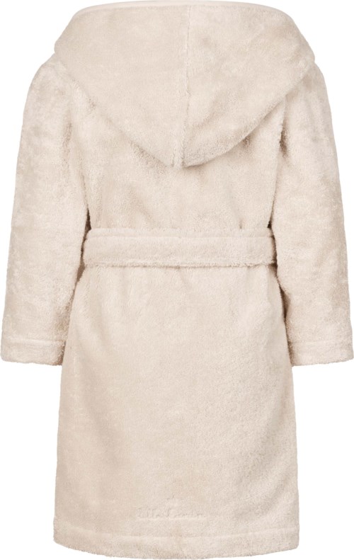 En ljus beige, fluffy kappa med huva och bälte, sedd bakifrån.