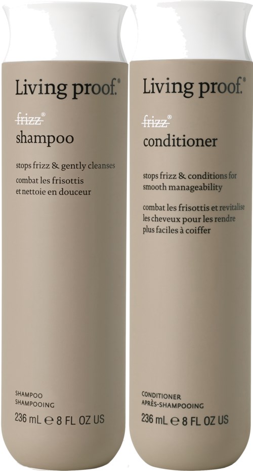 To beige flasker merket "Living proof" for sjampo og balsam, hver på 236 mL, står ved siden av hverandre.