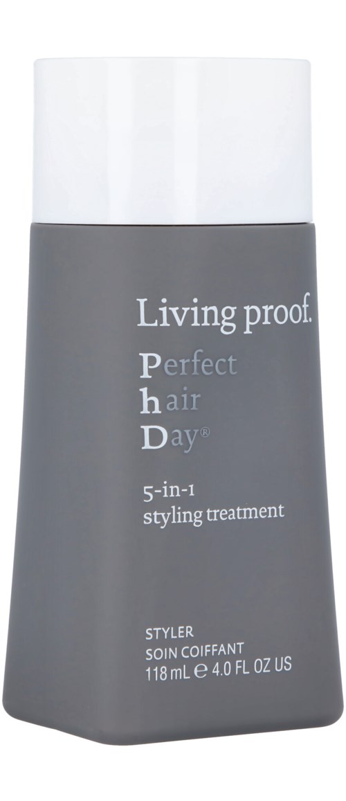 En grå flaske med hvit hette, merket 'Living proof' og 'Perfect hair Day, 5-in-1 styling treatment.'