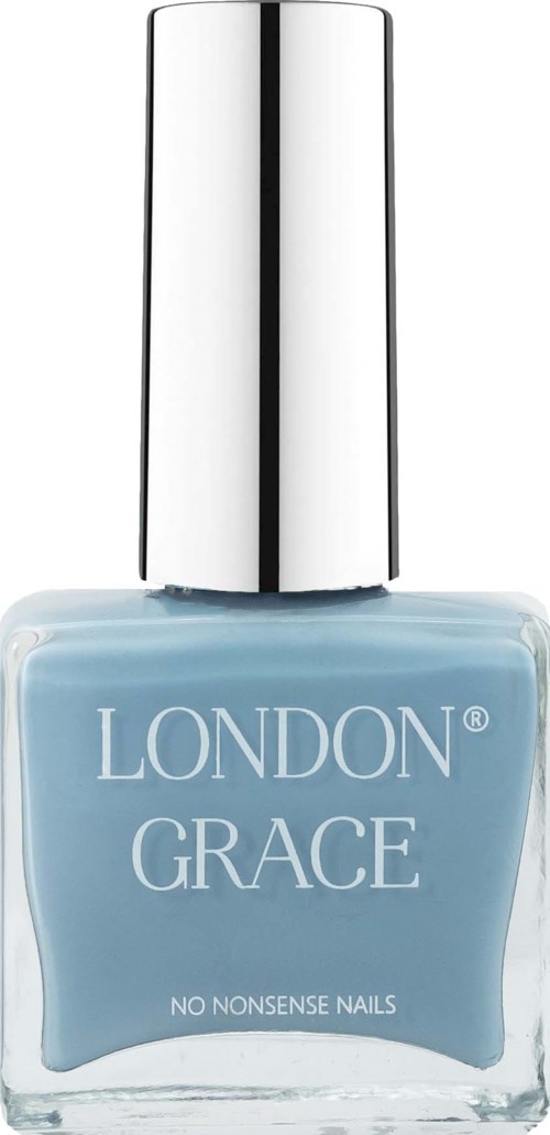 En flaska nagellack från London Grace i ljusblå färg med en silverkapsel.