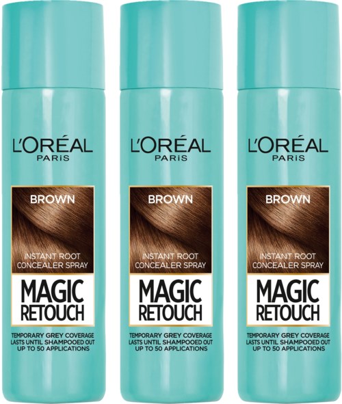 Tre flasker med L'Oréal Magic Retouch-spray for rask grå hårdeksel.