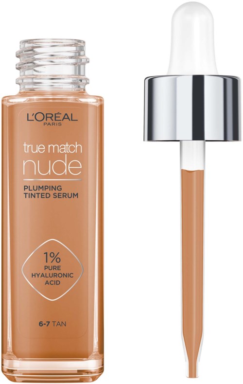 Eine Kosmetikflasche und ein Tropfer für Serum, beschriftet als getönt, mit Hyaluronsäure für Hautpflege.