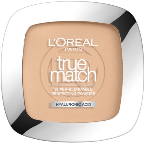 The compact contains powder foundation with hyaluronic acid for blending and perfecting skin.